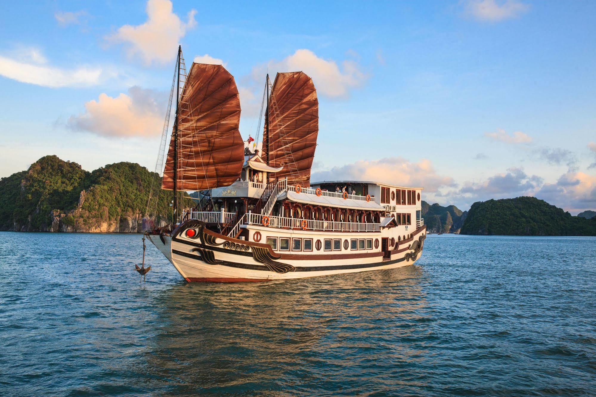 Royal Palace Cruise Ha Long Exterior photo