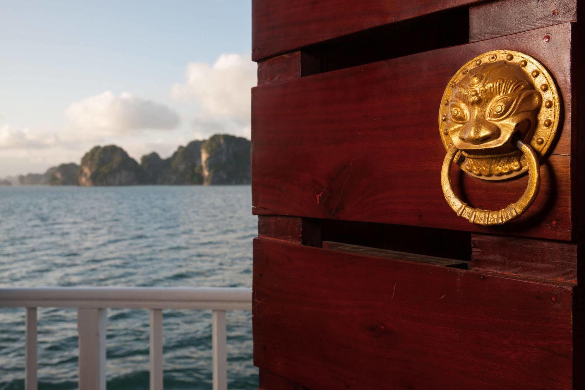 Royal Palace Cruise Ha Long Exterior photo