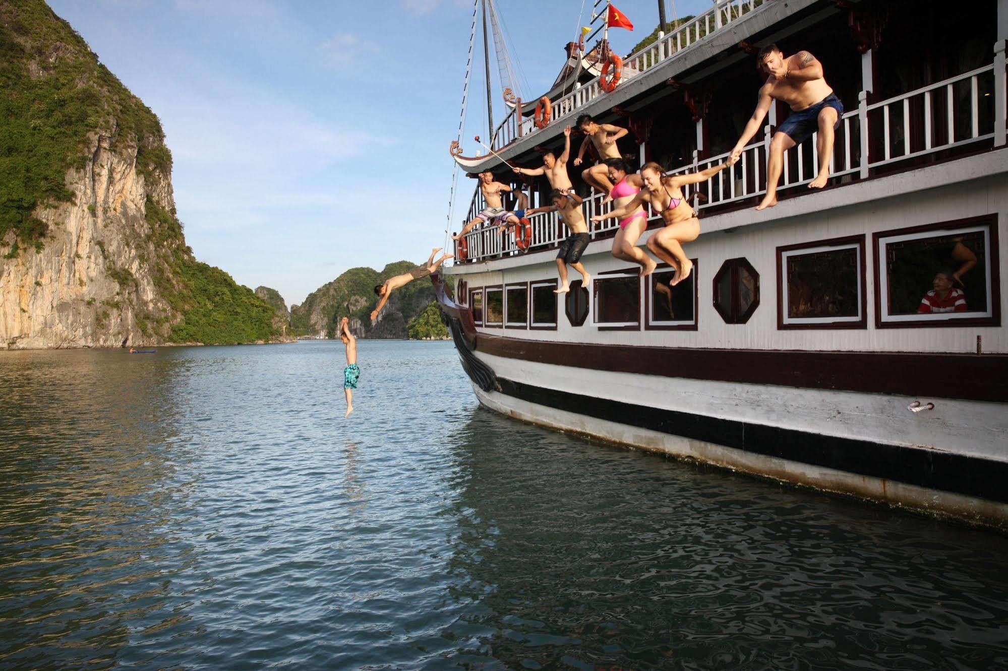 Royal Palace Cruise Ha Long Exterior photo