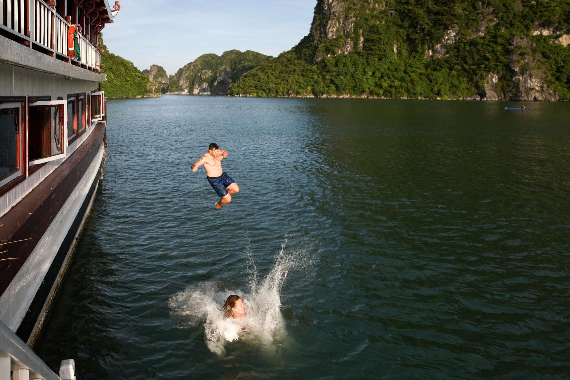 Royal Palace Cruise Ha Long Exterior photo